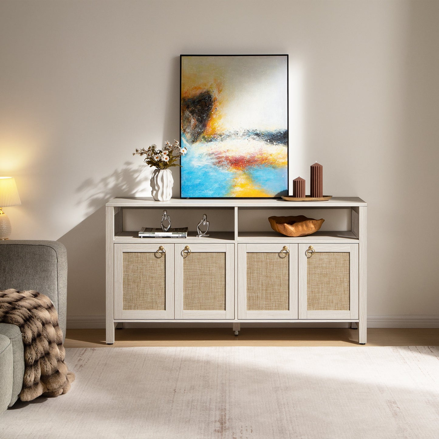 Meuble TV en rotin SICOTAS pour téléviseurs de 65 pouces, centre de divertissement de 29,5 pouces de hauteur avec 4 portes et étagères réglables, meuble console multimédia Boho avec rangement et étagères ouvertes pour salon, chêne blanc crème-WM