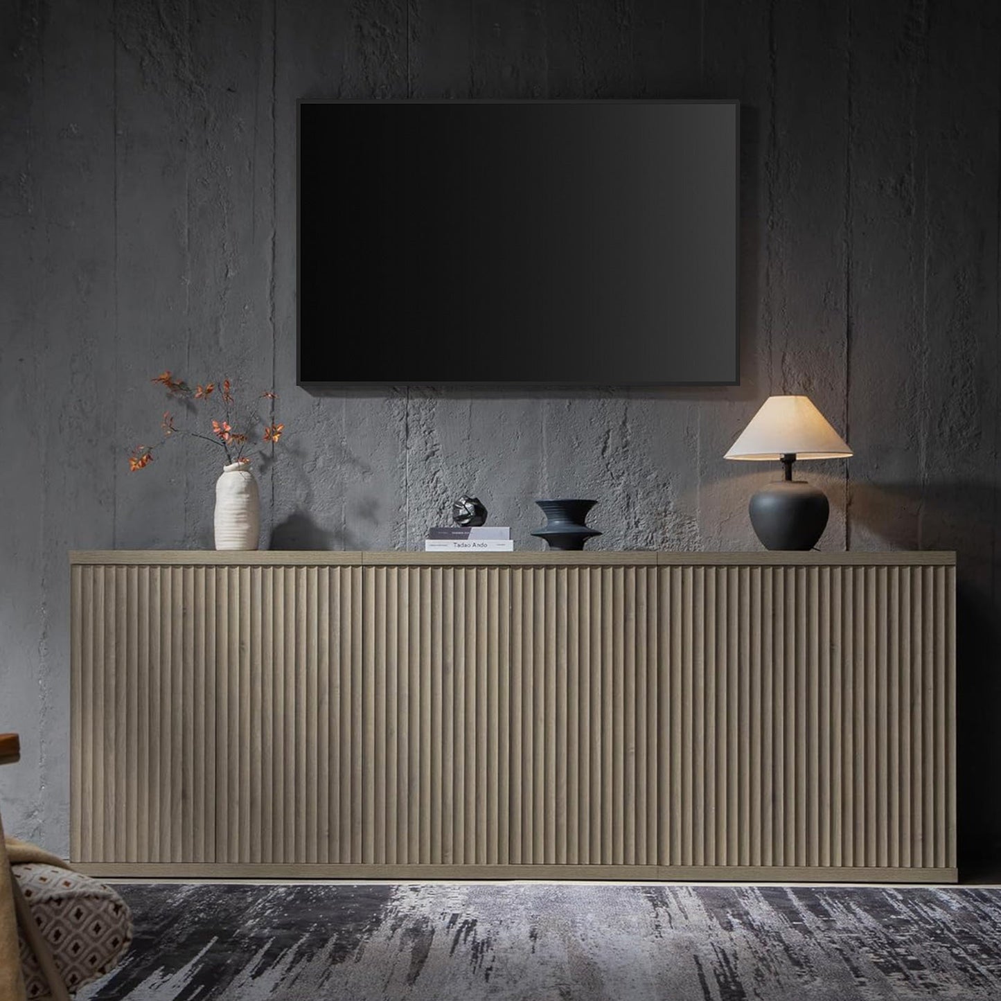 Meuble TV Stria avec rangement jusqu'à 100 téléviseurs