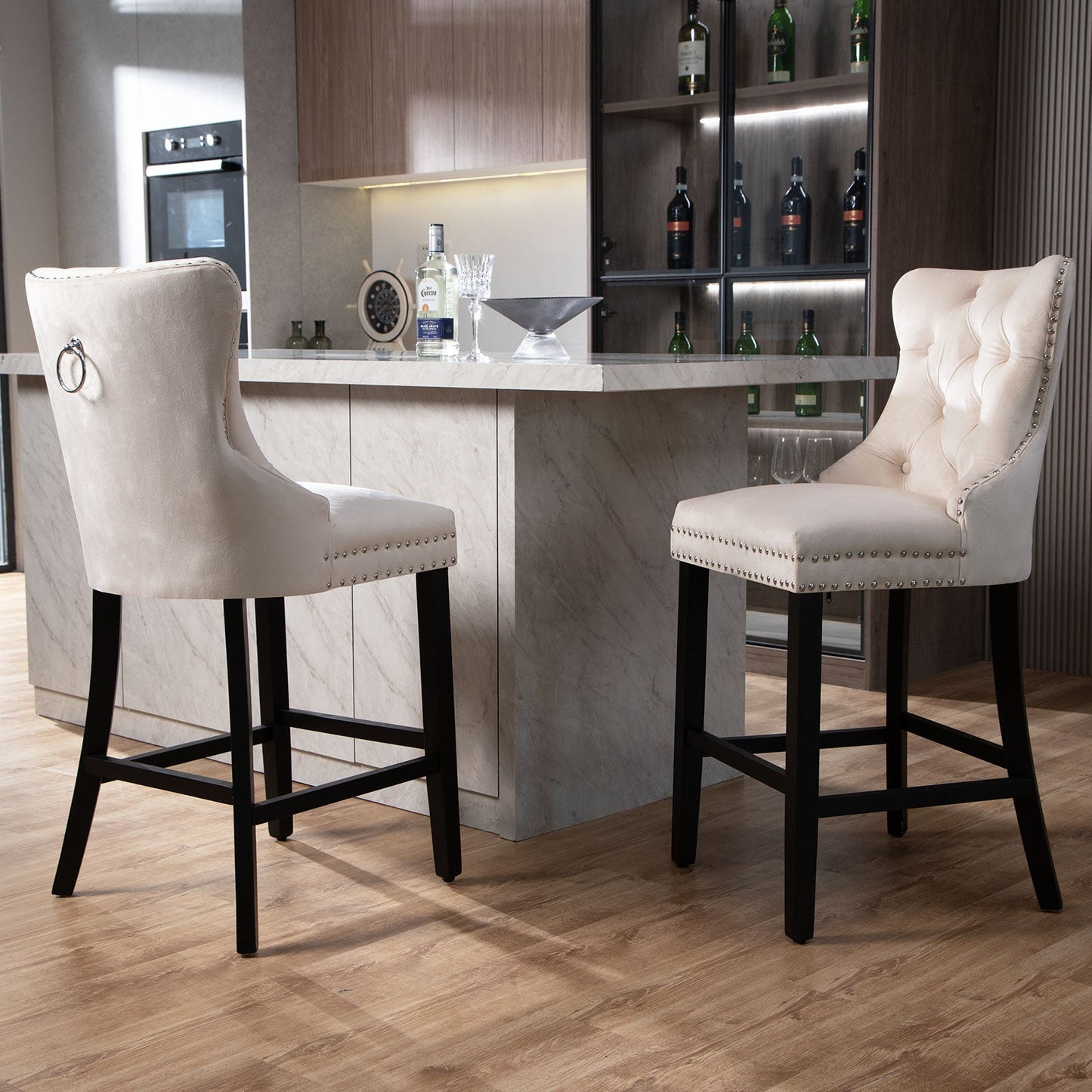 27.2 Tabourets de bar blancs
