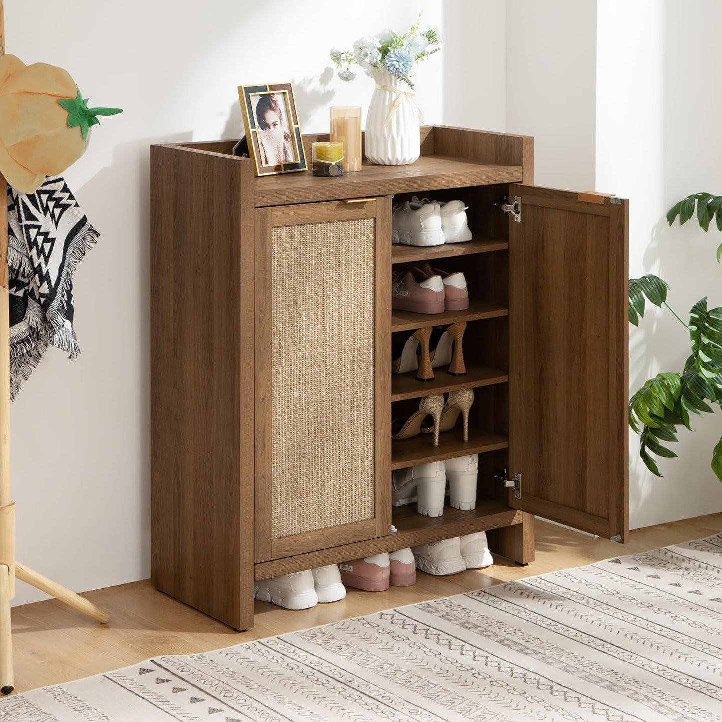 Consoles Savanna avec étagères
