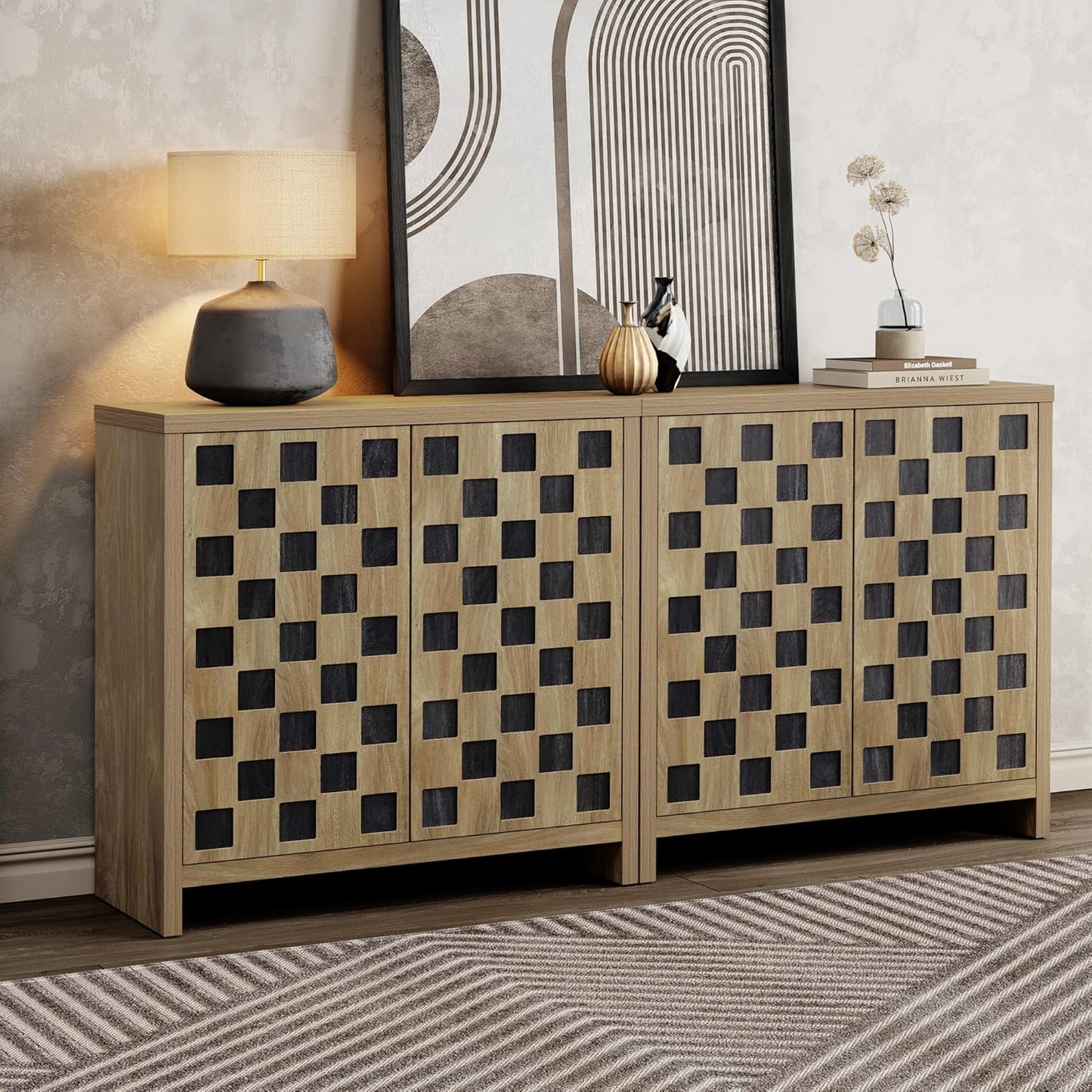 Buffet à carreaux avec portes