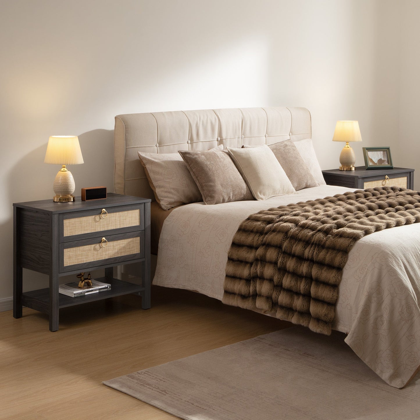 Grande table de chevet Terra, hauteur 25,6 pouces