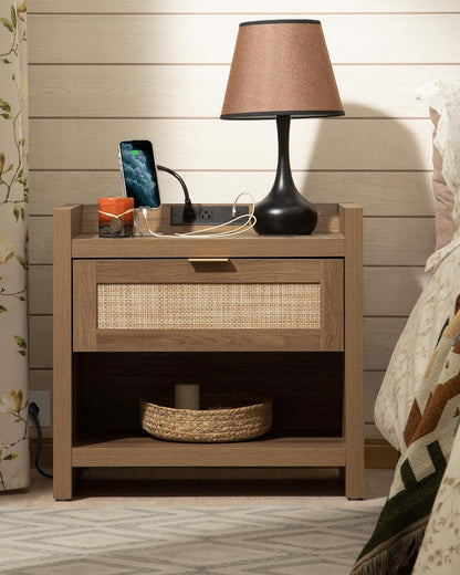 Table de chevet Savanna avec chargeur et commode 