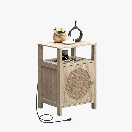 Table de chevet en rotin avec station de charge